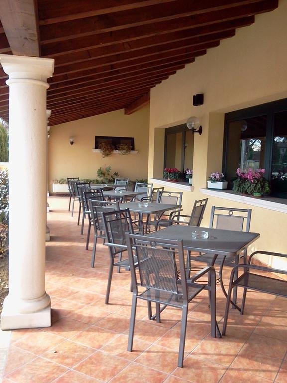Albergo Al Portico Azzano Decimo Екстериор снимка