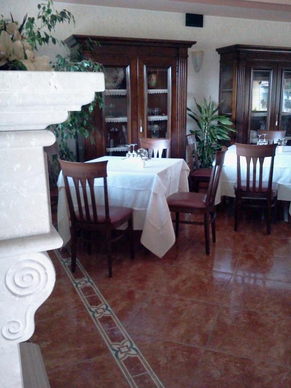 Albergo Al Portico Azzano Decimo Екстериор снимка